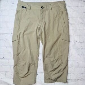 NWOT Women’s Size 2 Eastern Mountain Sports Khaki Cropped Hiking Pants